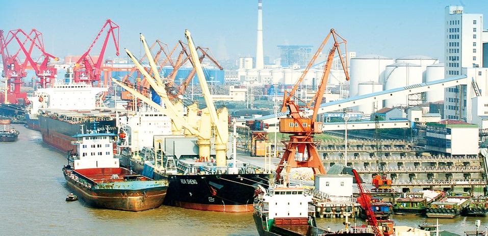 张家港和记娱乐怡情博粮油码头继续入围新一期全国进境粮食指定口岸名单